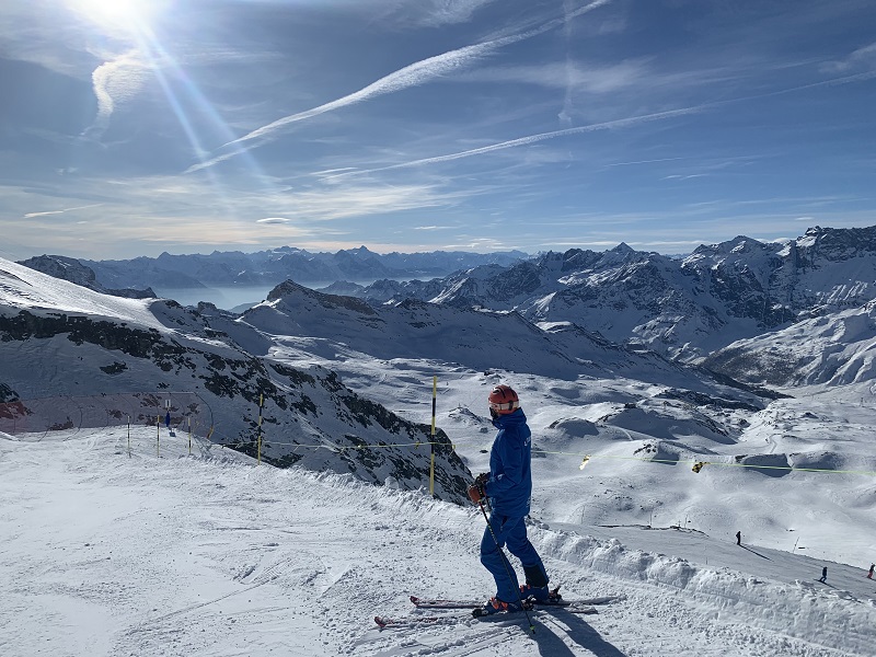 What equipment do I need to become a ski instructor?